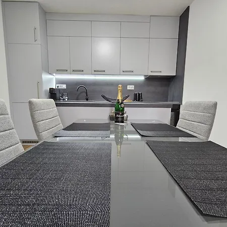 Moravsti Vlci Apartment *